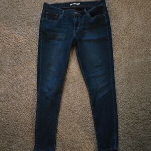 Levi's Blue Skinny Jeans with Stretch and Classic Style